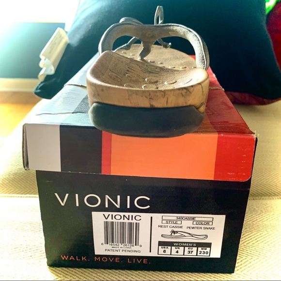 VIONIC “Cassie” Pewter Snake Silver Color Sandals with Bow, Barely Worn, Size 6 - Picture 8 of 14